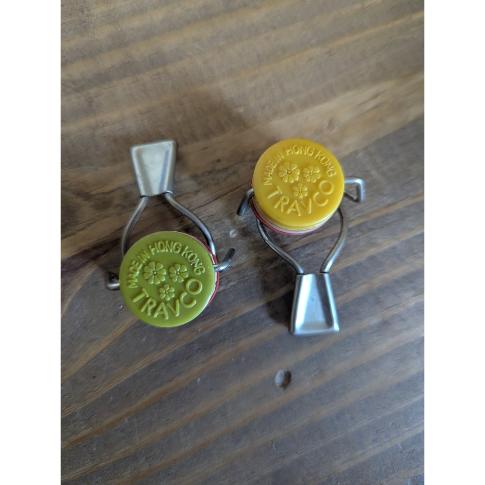 Vtg TRAVCO Swing Top Bottle Stoppers -‎ Made in Hong Kong Set of 2 Green Yellow
